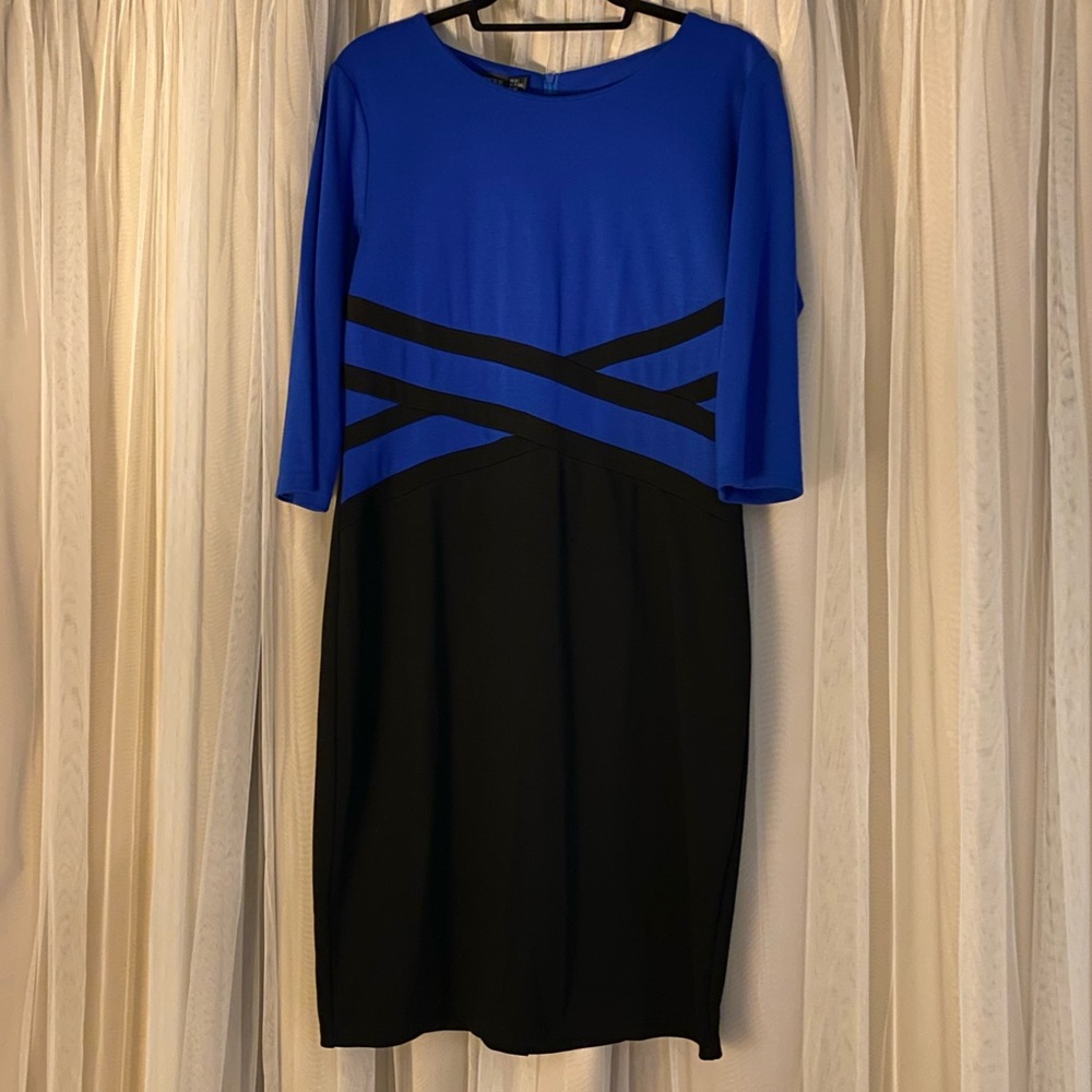 Three quarter sleeve maxi dress. XXL